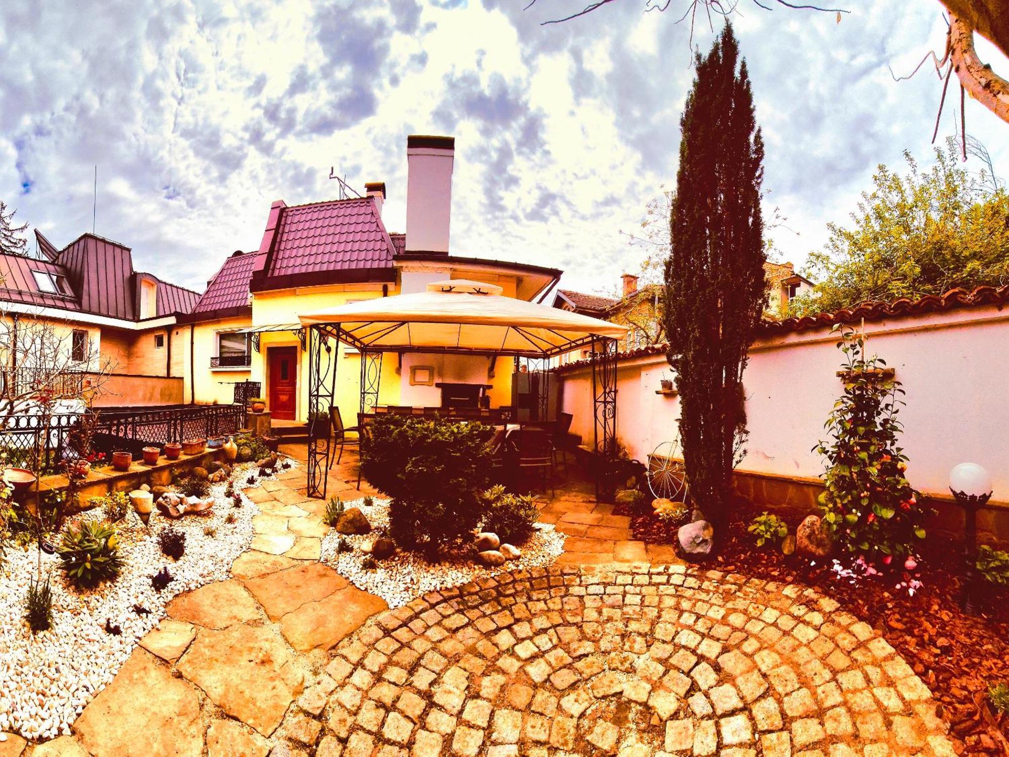 Luxury Private House In City Center Велико Търново Екстериор снимка